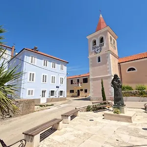Adria Hostal